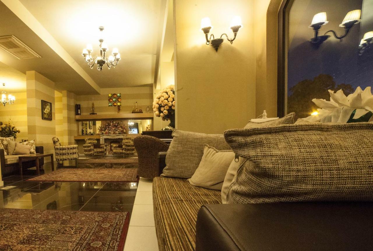 Roccamonfina Palace Hotel 외부 사진